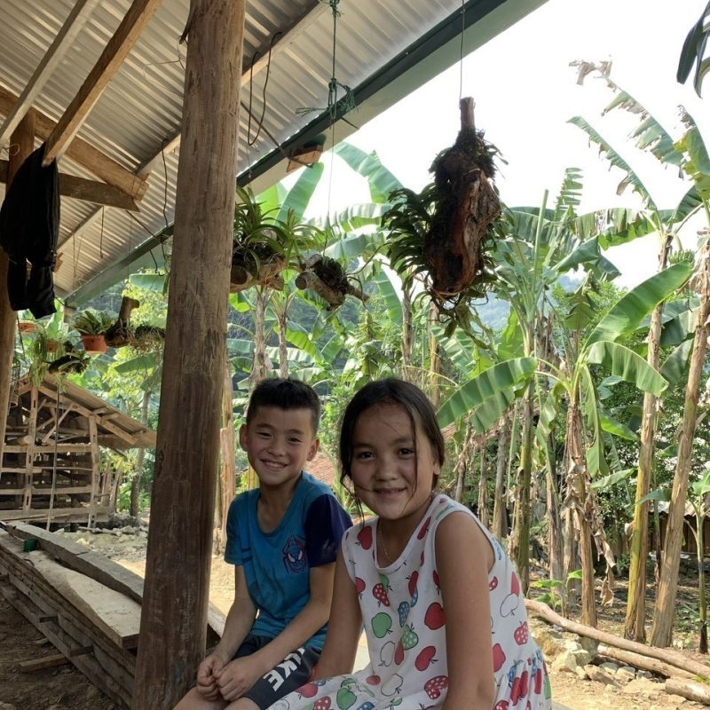 kids in Cao bang village